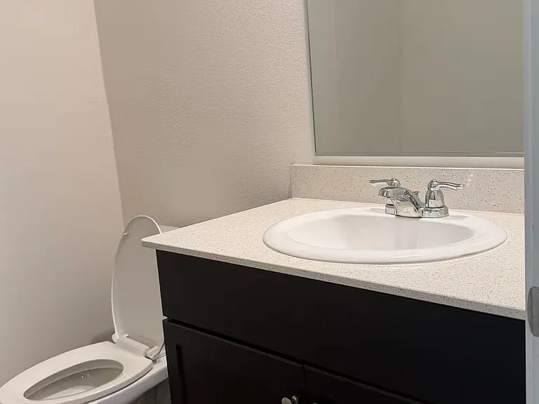 405 Laurenbrooke Dr — Photo 12