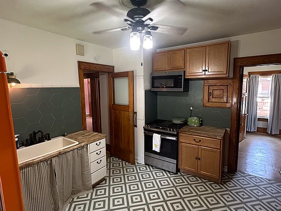 3rd image of 4902 W Wisconsin Ave #4902
