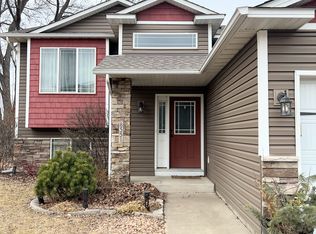 8511 Tessman Farm Rd N, Minneapolis, MN 55445