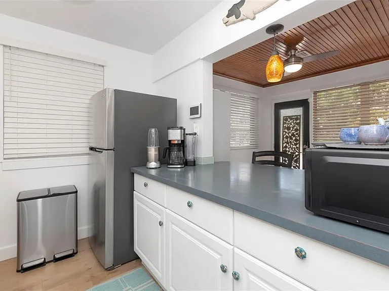 1034 N 22nd St — Photo 38