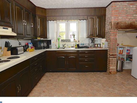 3rd image of 35 N 2nd St