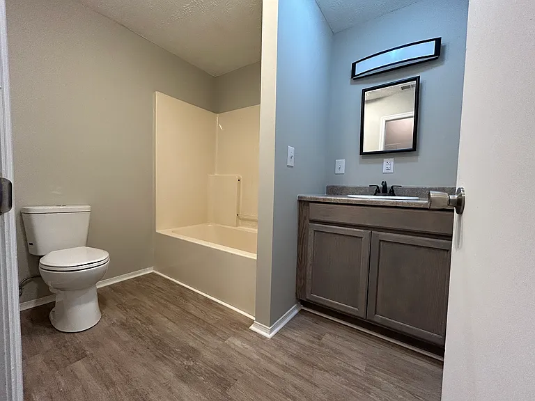 185 Springtree Rd #1 — Photo 9