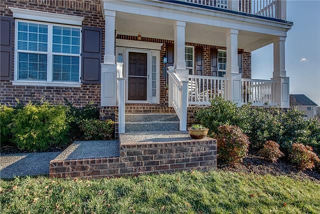 2nd image of 1402 Copperfield Pl