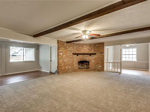 4th image of 303 Greenhill Ln
