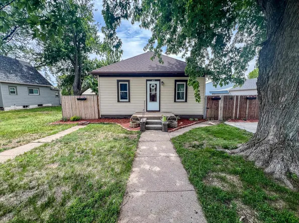 405 Main St, Alma, NE 68920