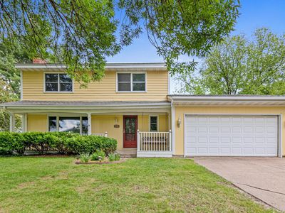 529 Woodhill Dr, Roseville, MN, 55113