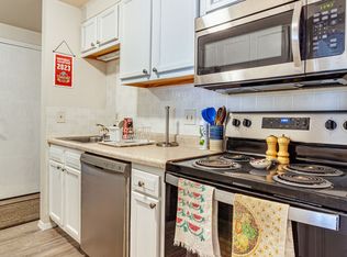 5019 Old Middleton Rd APT 5, Madison, WI 53705