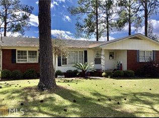 109 Collins St, Lyons, GA 30436