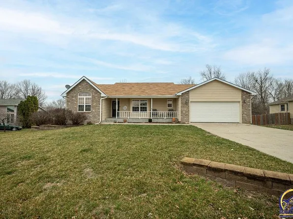 406 Sunset Ln, Maple Hill, KS 66507