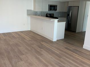 3945 Ingraham, Los Angeles, CA 90005