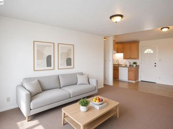21379 Gary Dr #14, Castro Valley, CA 94546