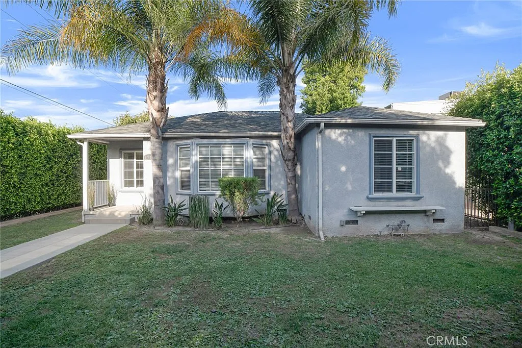 Building Photo - 6730 Balboa Blvd