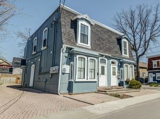 10 A Centre St, Markham, ON L3P2N8