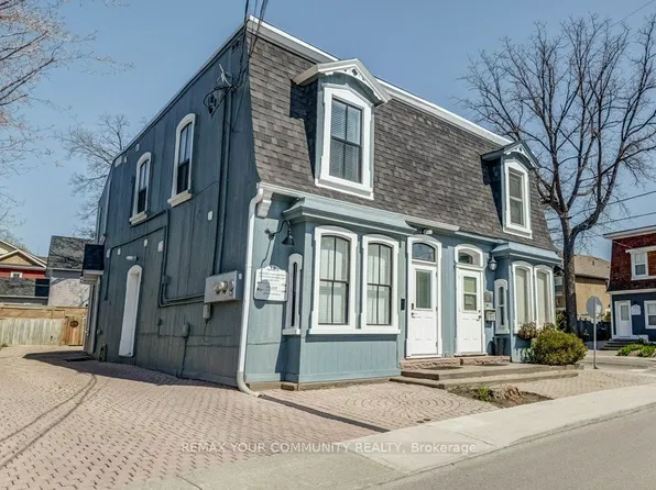 10 A Centre St, Markham, ON L3P 2N8