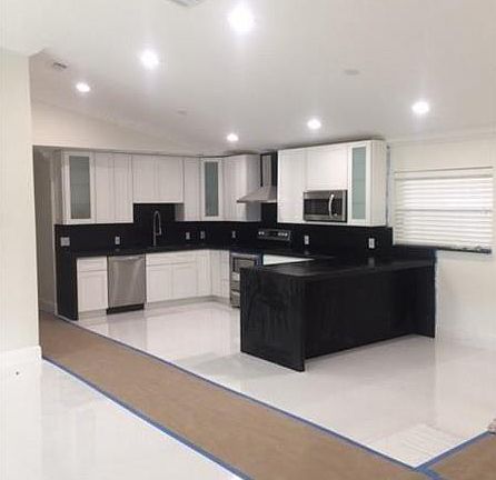 4th image of 1250 NW 122nd Ave