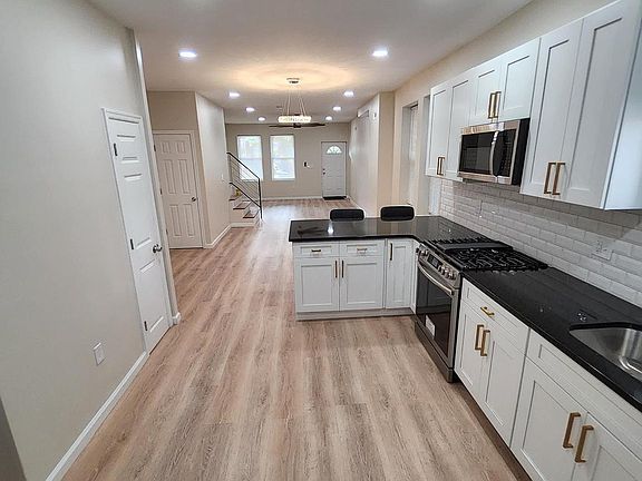 4th image of 5051 Haverford Ave