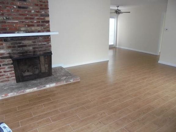 4th image of 1810 Upas St