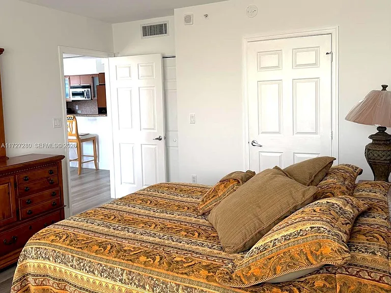 2080 S Ocean Dr #502 — Photo 24
