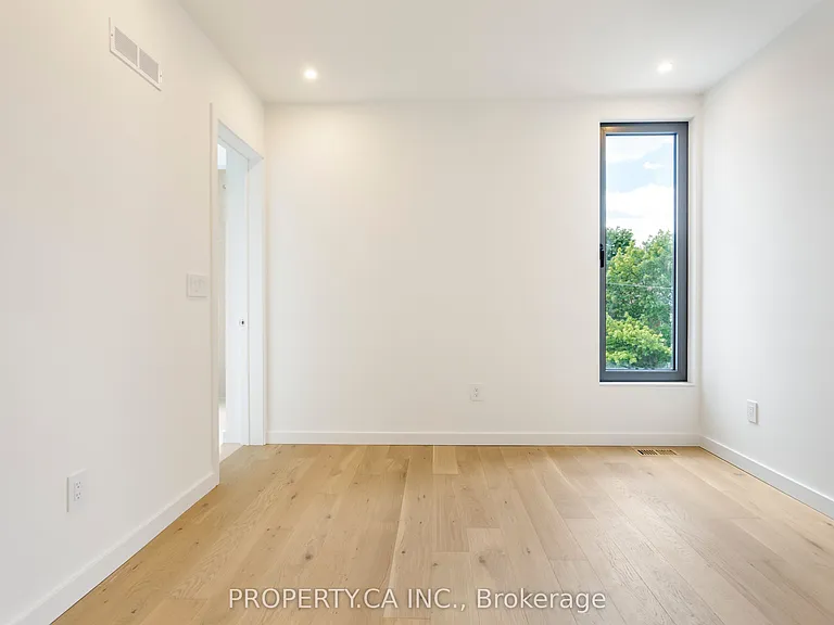301 Keele St #1 — Photo 29