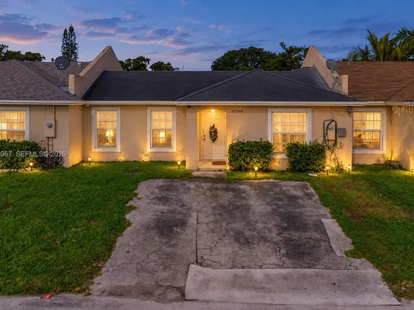 20248 NW 27th Pl, Miami Gardens, FL 33056