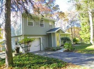 54 Inglenook Rd, New Fairfield, CT 06812