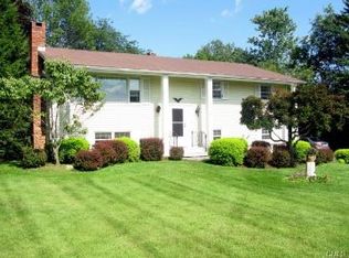 17 Charcoal Ridge Rd E, New Fairfield, CT 06812