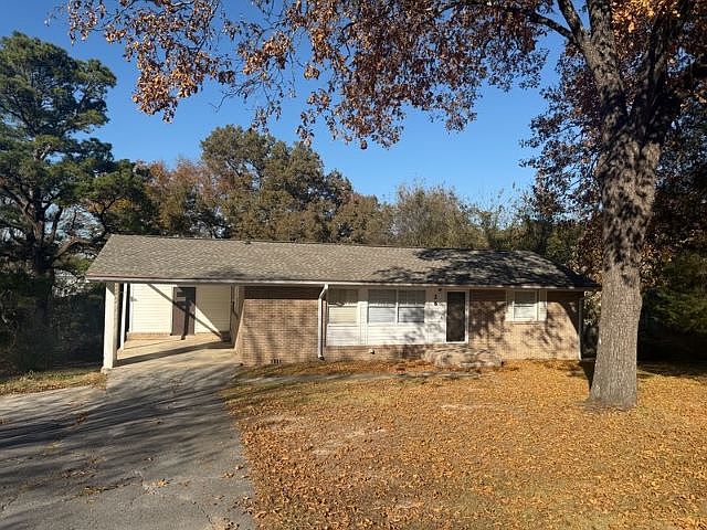 1st image of 26 Dogwood Ln