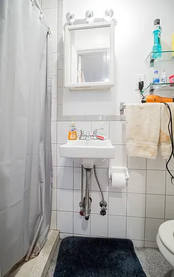 Rented by City Connections Realty | media 5