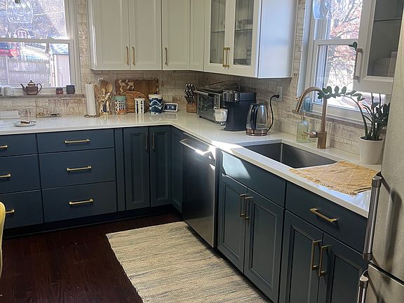 5th image of 2112 Edwards St
