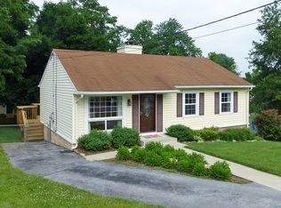 325 S Shenandoah Ave, Front Royal, VA