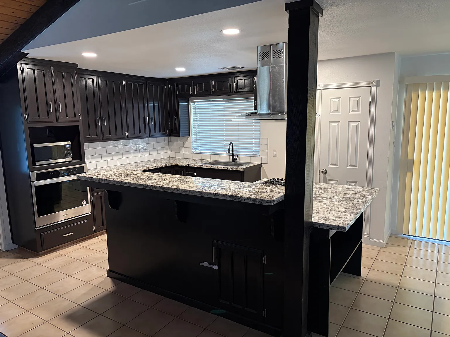 4 bed, 2100 sqft, $2,600 — Photo 4
