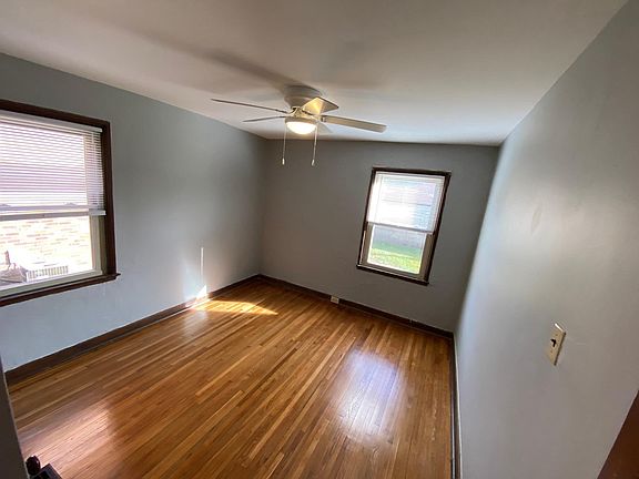 5th image of 1558 Northwest Blvd #2