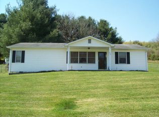 394 Apple Valley Rd, Marion, VA 24354