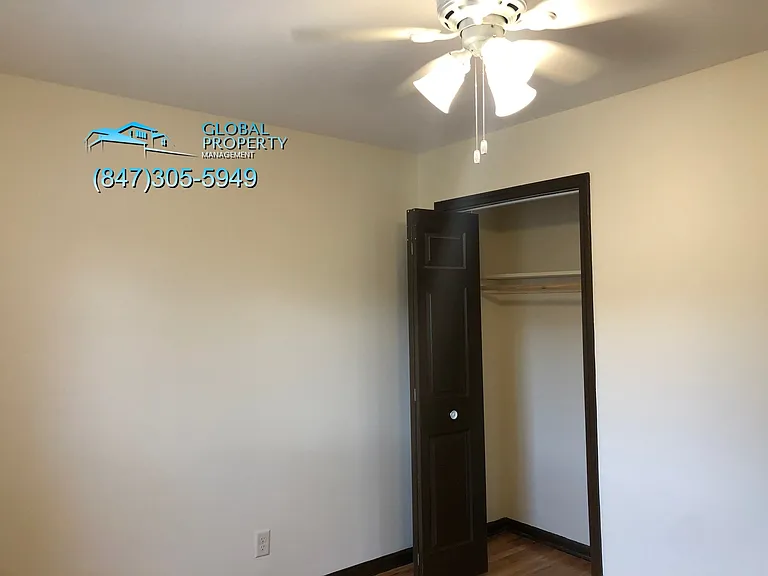 4723 37th Ave #4 — Photo 3
