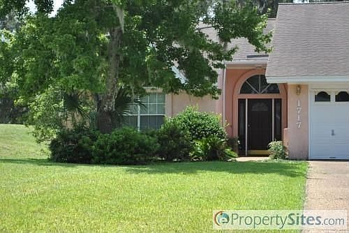 2nd image of 1717 Country Club Dr