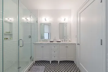 Rented by Thor Equities