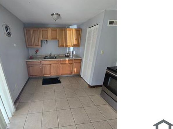871 Kingsford Rd #A