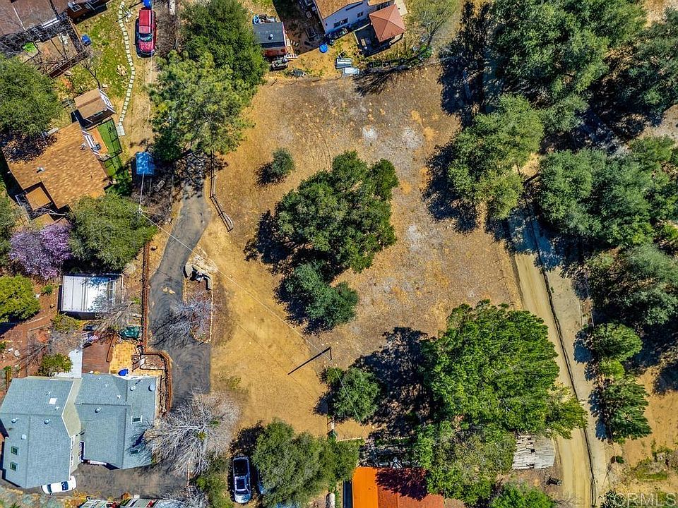 1st image of 0 Oak Ln