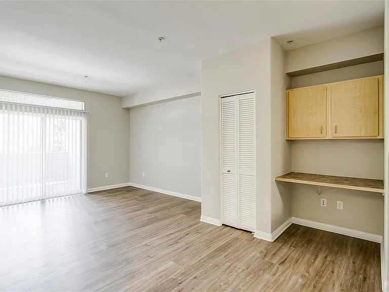 Sierra Oaks — Photo 10