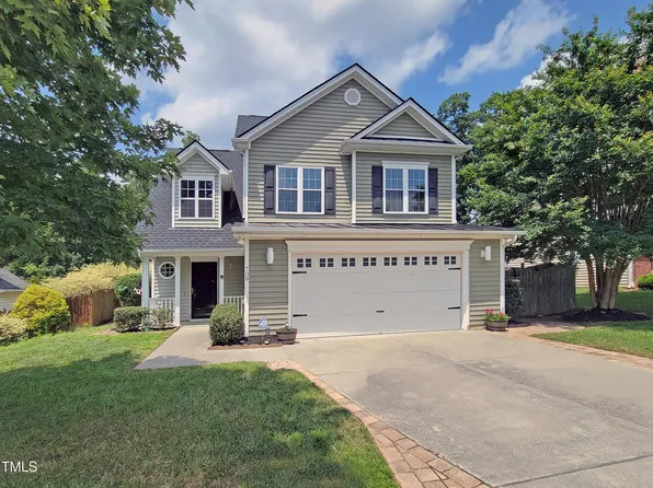 709 Pyracantha Dr, Holly Springs, NC 27540