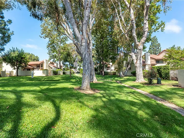 8462 Idlewild Cir — Photo 21