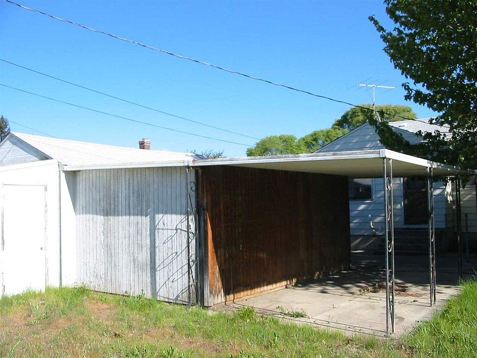 2nd image of 2618 E Heroy Ave