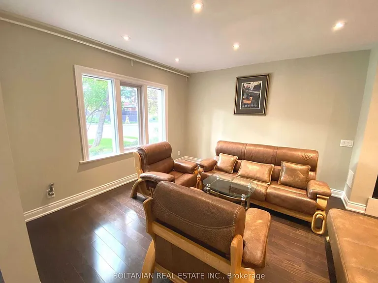 137 Colin Ave — Photo 7