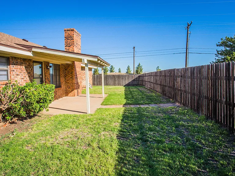 3401 Essex Ave — Photo 35