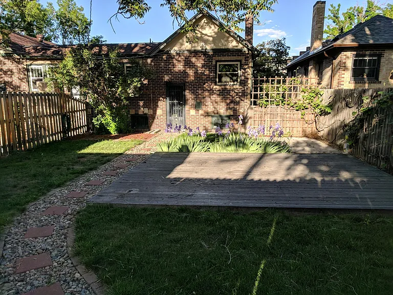 1905 Race St — Photo 11