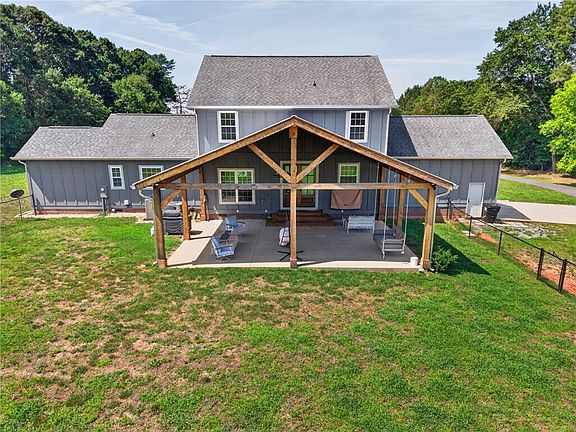2nd image of 5016 Copeland Rd