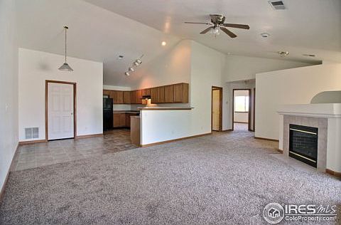 4th image of 5151 29th St Unit 2305