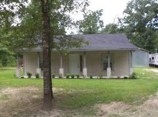 207 Sparrow Hawk Dr, Livingston, TX 77351