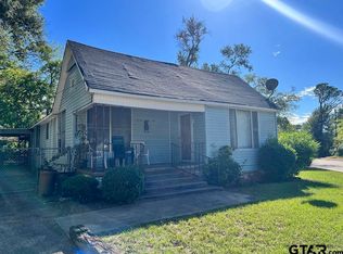 1126 W Shaw St, Tyler, TX 75701