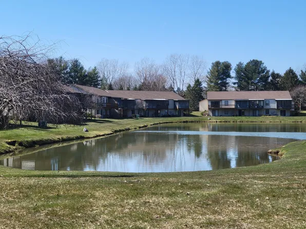 7164 Springtree Ln SW, Grand Rapids, MI 49548